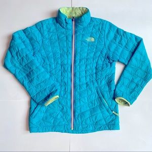 THE NORTHFACE Thermoball girls size M jacket, excellent condition